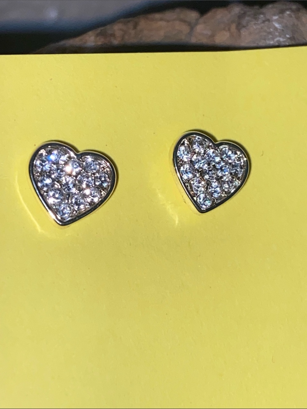 5/$10❤️❤️❤️NEW Heart Pavé Crystal Stud Earrings